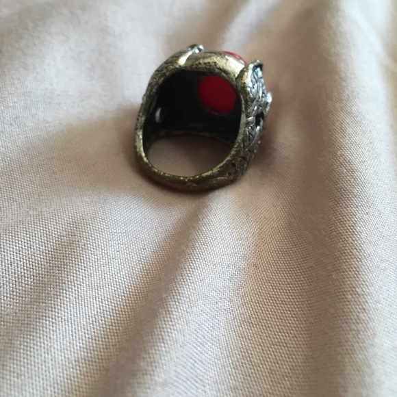 Red big ring - Picture 2 of 3